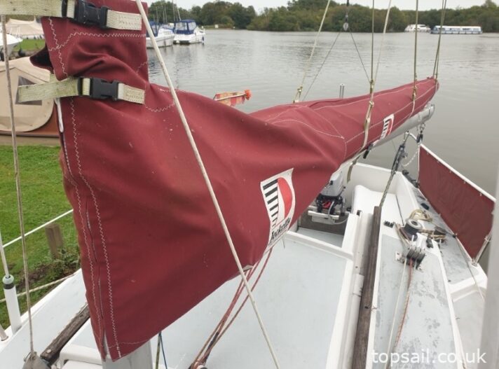 1981 Pegasus 700 (Shallow Fin Keel)
