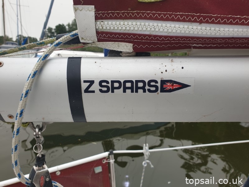 1981 Pegasus 700 (Shallow Fin Keel)