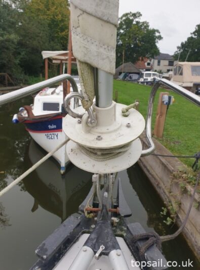 1981 Pegasus 700 (Shallow Fin Keel)