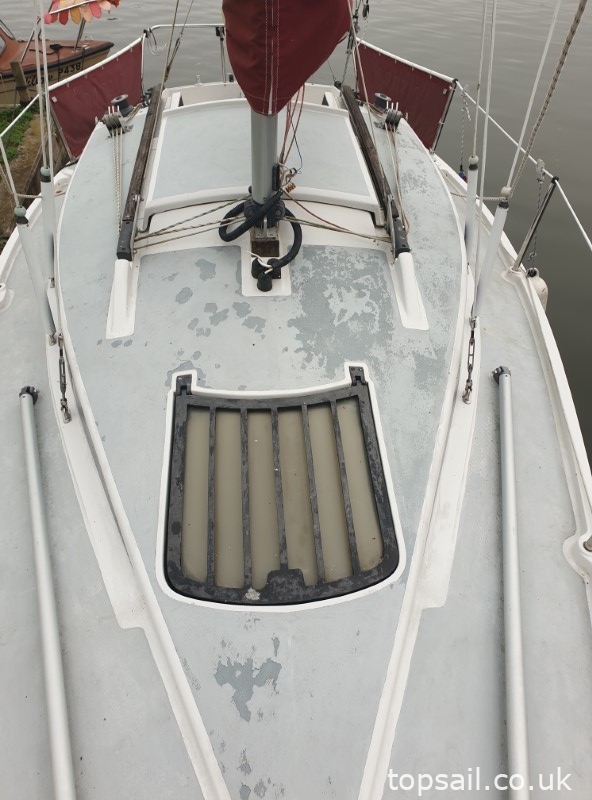 1981 Pegasus 700 (Shallow Fin Keel)