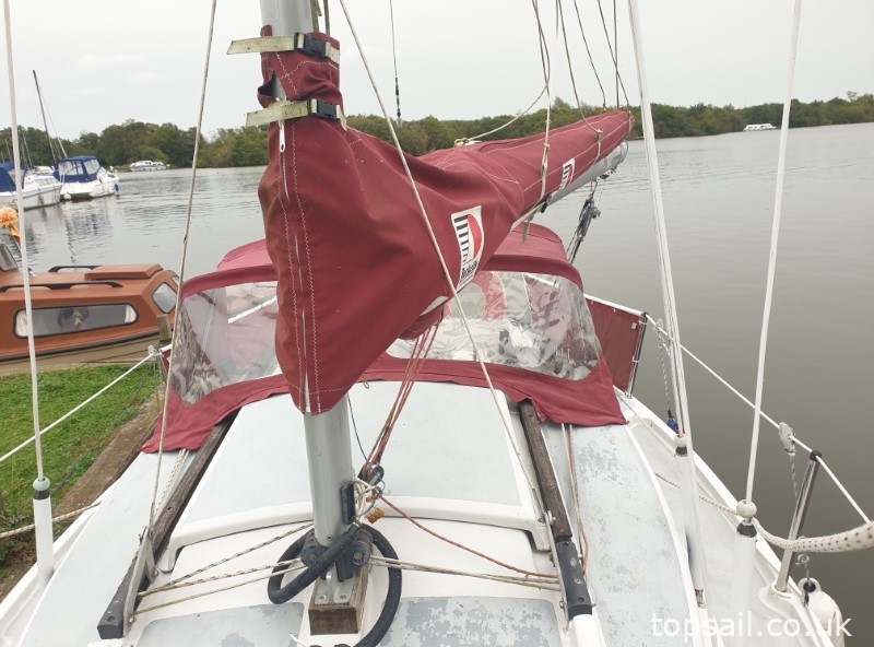 1981 Pegasus 700 (Shallow Fin Keel)