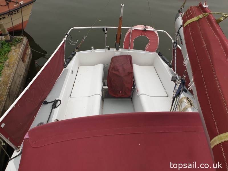 1981 Pegasus 700 (Shallow Fin Keel)